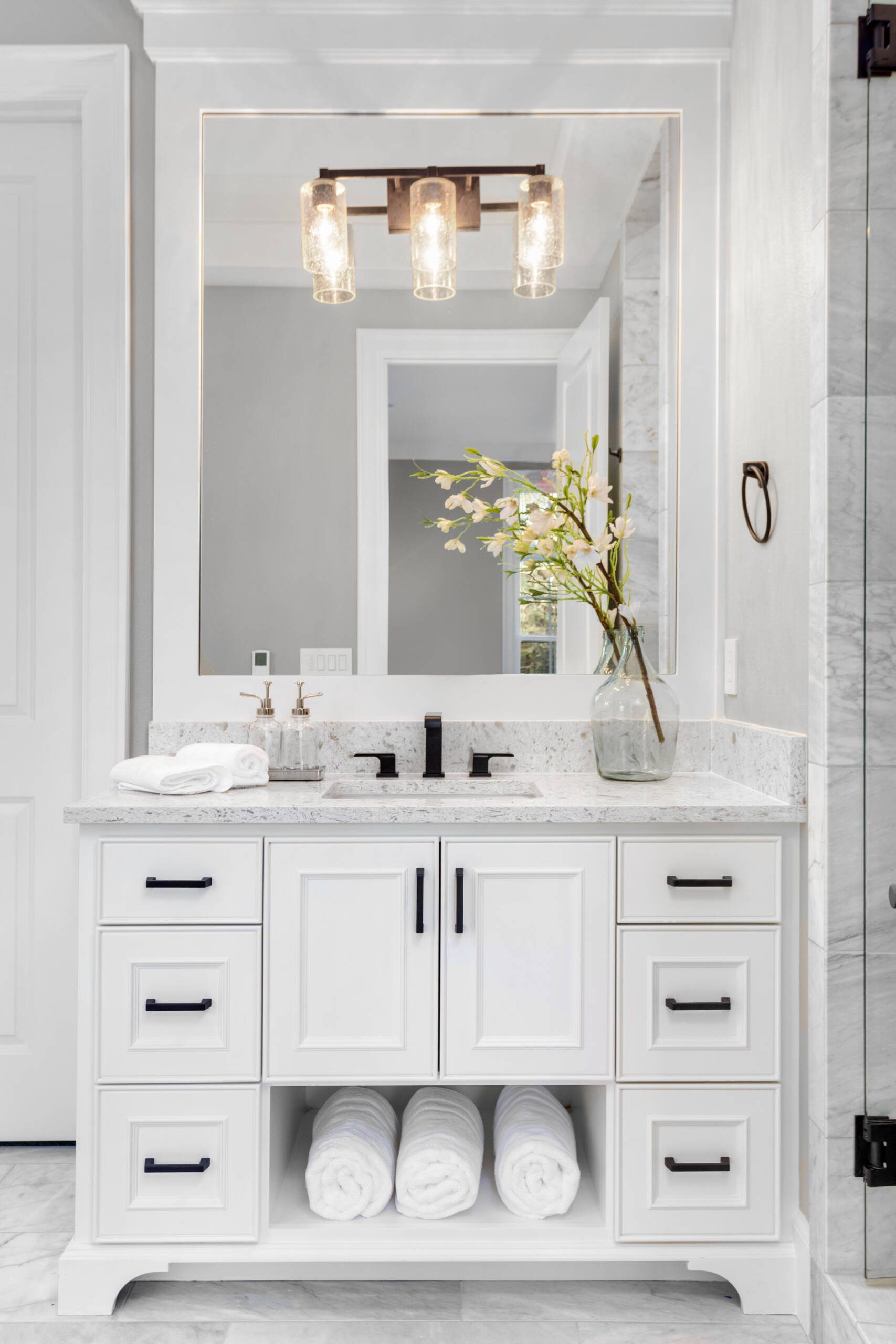 Bath -Southlake’s trusted luxury remodeling experts uxury bathroom remodeling Southlake TX – spa-inspired bath design by Compassion Construction