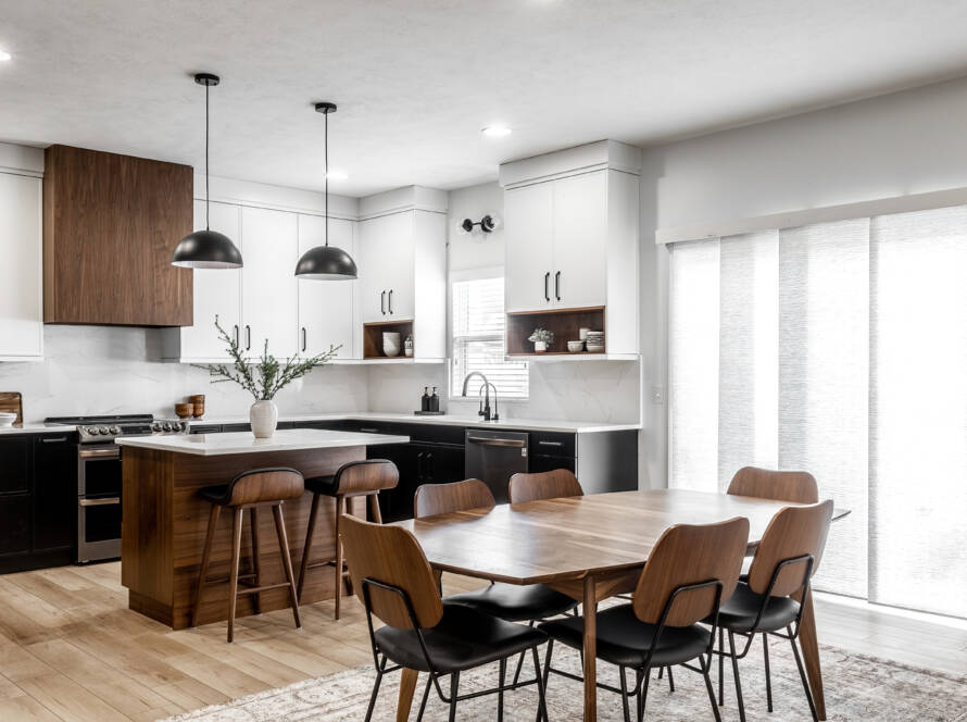 Slim shaker kitchen cabinets Southlake – elevated contrast and modern design